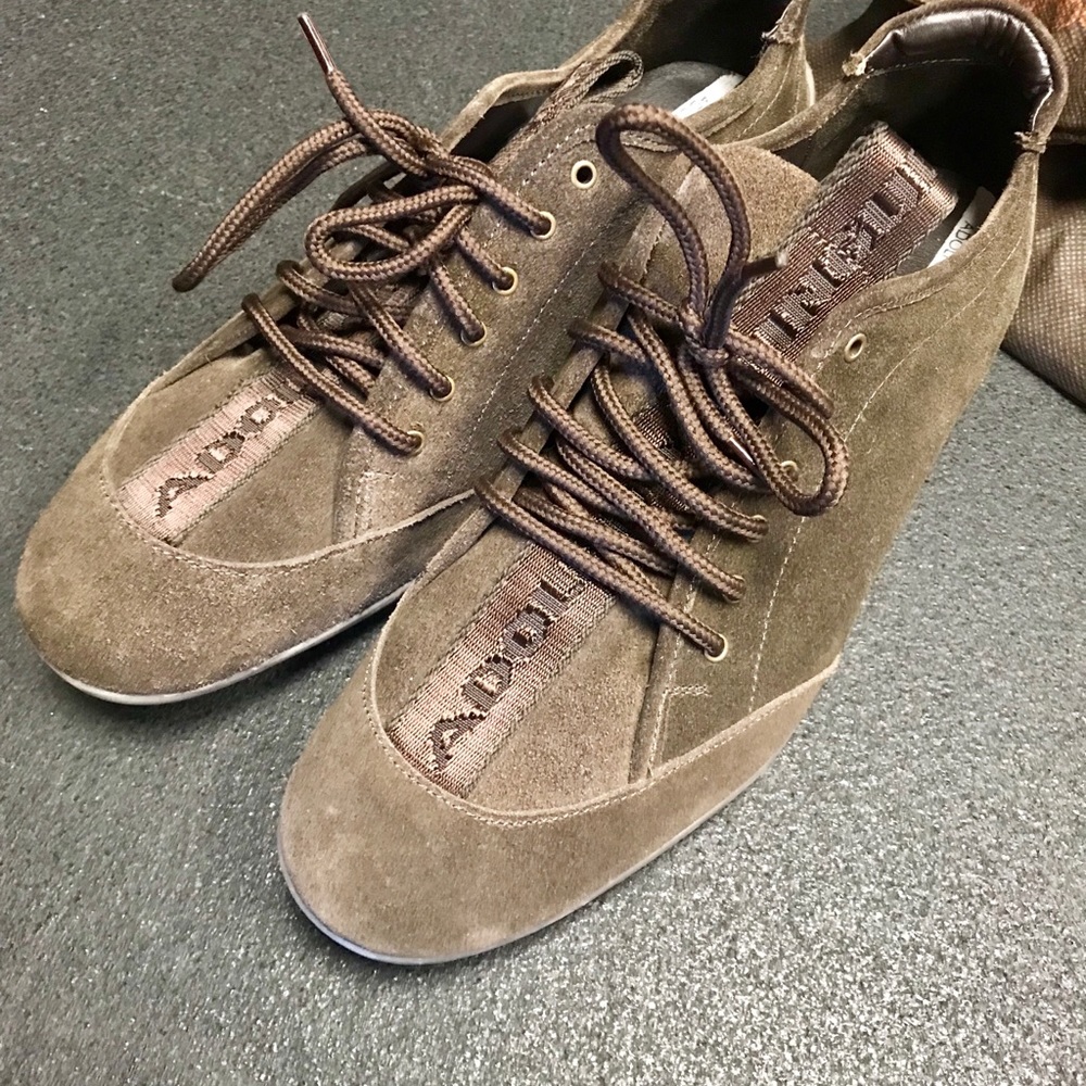 Adolfo Dominguez sneaker